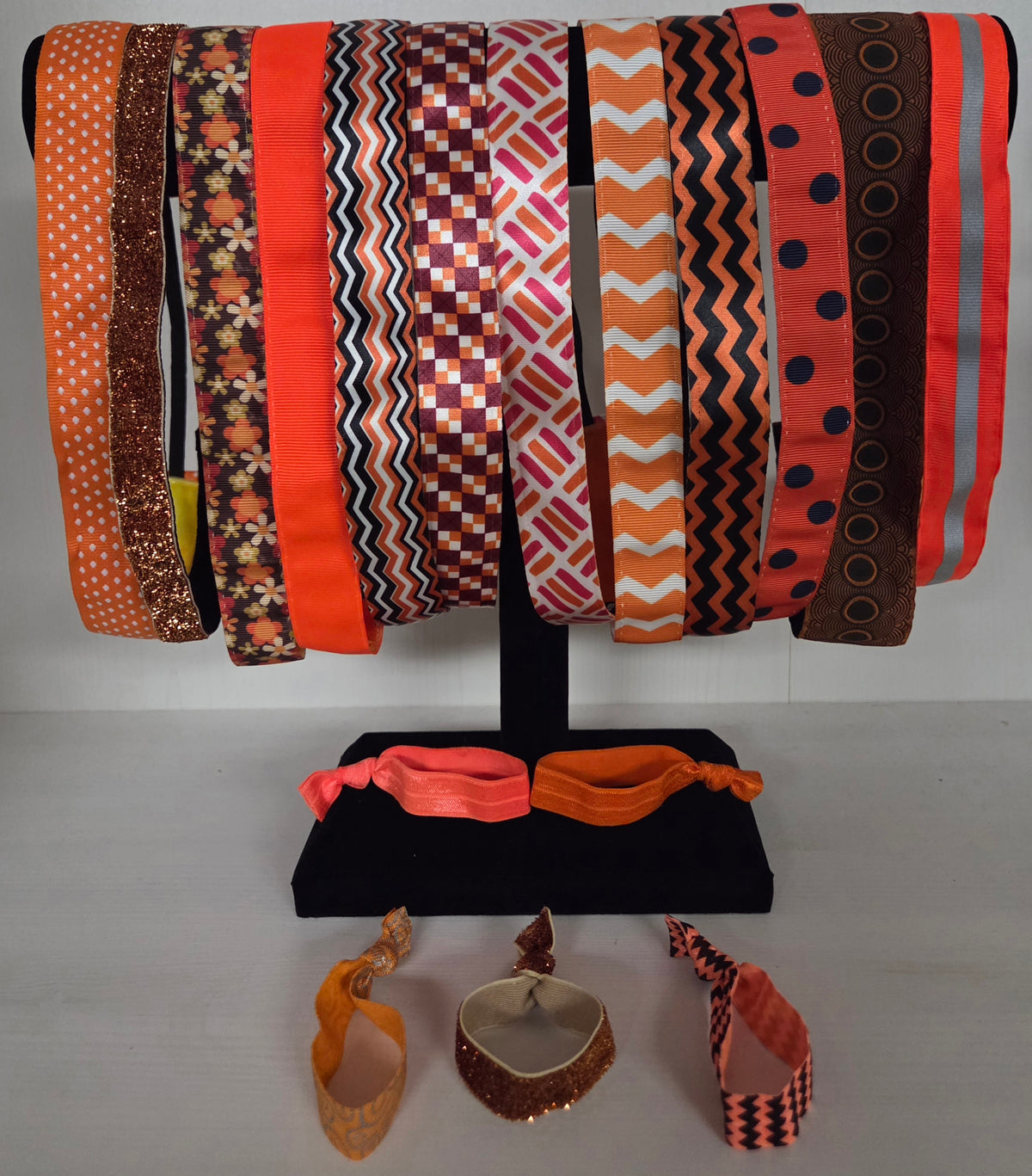 Green Grab Bag: 3 Headbands + 2 Hair Ties (SKU 14007) display picture 2